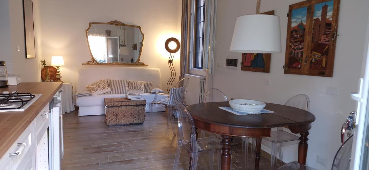 ボローニャ Minimal Chic House Fast Wi-Fi, Private Garden & Free Parkingヴィラ エクステリア 写真